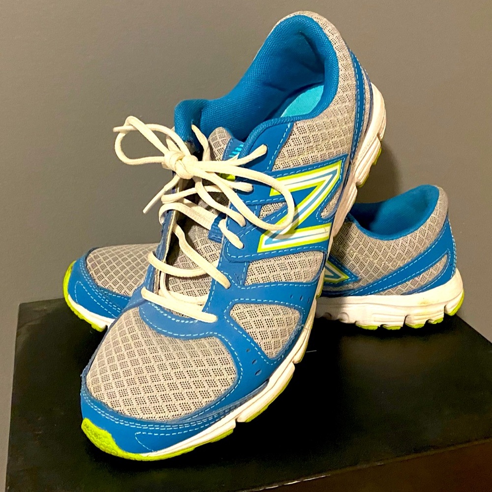 New Balance “cross training” sneakers neon & blue